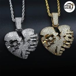 Personnalisé Real 18K Gold Bling Diamond Broken Hollow Heart Mens Pendant Collier Iced Out Cumbic Zirconia Lovers Hip Hop Bijoux 237D