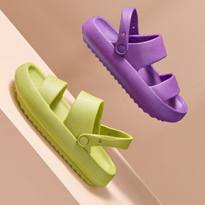 Sandales pantoufles personnalisées pour femmes avec semelles épaisses pour la mode d'été célébrité Internet à la mode étudiante mignonne pour vêtements de plein air
