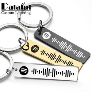 Gepersonaliseerde Spotify Code Keychain gegraveerde naam Song Muziek Keyring Scannable Key Ring Chain Holder cadeau voor paar P040 240506
