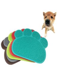 Pet Antiskid Mat chiot PAW Forme chien Soft Placemat Pet Cat Dish Bols alimentaire Couleur solide PVC PAD Easy Clean Dog Supplies DB9529459