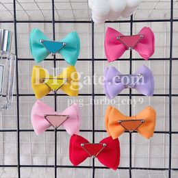 Pet Dog Hair Clips Ins Cat Dog Sweet Bowknot Triangle Brand Cute Pink Dog Hair Accessoires voor Pomeranian Bichon
