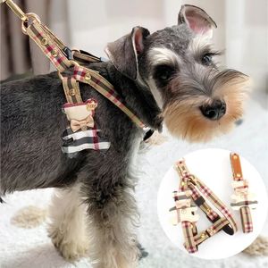 Pet Dog Harness Lease 2 Sets Classic Check Bow Teddy Collar Dog Walking Rope Chain for Small Medium Medium Pet Harness Suit Set 240415