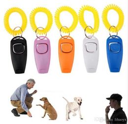 Pet Dog Trainer Clicker Animaux Chiens Chat Formation Son Porte-clés Et Dragonne Accessoires Poids Léger Jouets Formation Clickers 2017 TO160