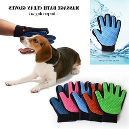 Toilettage pour animaux de compagnie Chien Chat Massage Bain Gants propres 3D Mesh TPR Gants Brosse 5 couleurs avec boîte de vente au détail Mvwbn