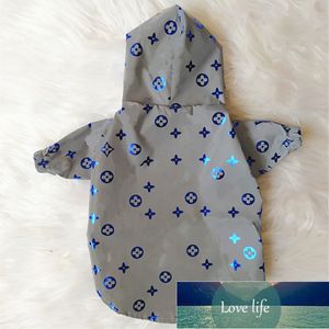 Mascota de gama alta Marca de moda Abrigo cortavientos reflectante Ropa para perros y gatos Jarre Aero Bull Corgi Teddy Pug Suministros de ropa Comercio exterior