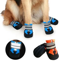 Beschermende schoenen voor huisdieren Middelgrote en grote honden Antislip Waterdicht Hondenhoes Sokken Laarzen met zachte zolen Outdoor Botas Dla Psa Perros Chien 231213