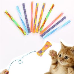 Bâton télescopique amusant pour chat, jouet en rouleau de tube en maille de nylon de haute qualité, design extensible coloré, roman pour animaux de compagnie, toy285d