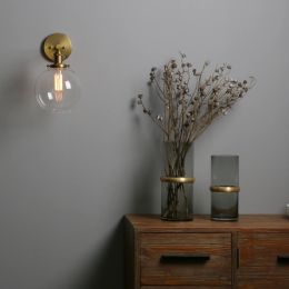 PhanThy Industrial Wall Sconce avec commutateur Matte Black Vanity Lightture avec 7,87 pouces de verrière