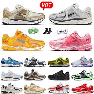 Zoom Vomero 5 Zapatos Mujeres Hombres Pink Trainers Photon Dust Metallic Silver Doernbecher Supersonic Runners Trainers Jogging Walking Sneakers