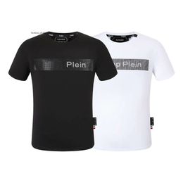 Philipe Plein T-shirt Mens Designer Tshirts Vêtements de marque Hingestone Skull Men T-shirt Round Neck Ss Snake With Crystals Hip Hop Tshirt Top Tees230 853