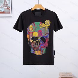 Phillip Plain Men Designer PP Skull Diamond T-shirt à manches courtes Dollar Brown Brand Brand T-shirt O-Neck Skulls de haute qualité Tshirt Tees Tops 16