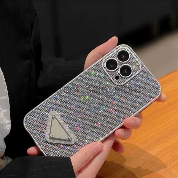 Étui de téléphone Designer Glitter iPhone Cases pour iPhone 15 Pro Max 14 ProMax 11 12 13 Pro Case Luxury Triangle P Full Diamond Mobile Cover