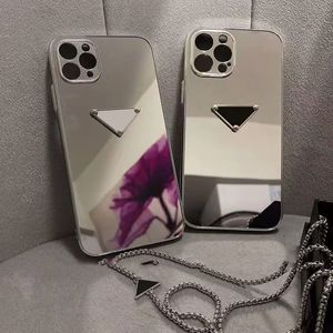 Étui de téléphone Designer Miroir pour iPhone 15 Pro Max Étuis Apple iPhone 14 Pro Max 13 12 11 Pro XS Max XR 15 Plus Samsung Galaxy S24 S23 Ultra S22 PLUS S21 Triangle P Étui brillant