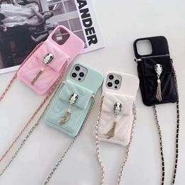 Telefoonhoes in iPhone Luxurys Designer in Cell voor iPhone7/8 11 11Pro 12 13 14 Ins Wind Trend ketting Beltkaart Bag Simple Fashion iPhone Case