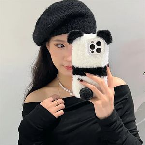 Telefoonhoesje Kawaii cartoon kunstmatige pluche pluizige panda telefoonhoes geschikt voor iPhone 15 12 14 Pro Max 11 zachte siliconen shock cover 231104