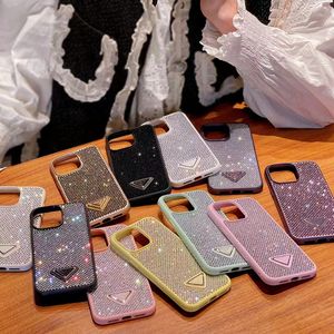 Étui de téléphone de luxe Glitter iPhone Cases pour iPhone 15 15 Plus 14 Pro Max 13 12 11 Designer Bling Sparkling Strass Diamant Bijoux 3D Cristal Triangle P Femmes Couverture