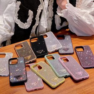 Funda para teléfono Fundas para iPhone con purpurina de lujo para iPhone 15 15 Plus 14 Pro Max 13 12 11 Diseñador Bling Sparkling Rhinestone Diamond Jeweled 3D Crystal Triangle P Cubierta para mujer