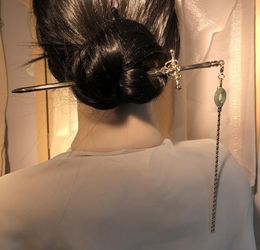 Telefoons Automotive Online winkelen Mode-sieraden Sieraden 2022 Vintage Punk Chinees Zwaard Ruby Hanger Haarspeld Haarstok voor Vrouw4914008