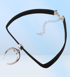 Collier de tour de cou goth noir phyanique Velvet Gothic Chocker Collier de pendentif de lune fait à la main pour femmes Accessoires de bijoux cool8451961