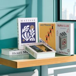 Picasso Matisse luxe faux livres pour la décoration abstraite livre décoratif boîte de rangement Magazine table basse cadeau tir accessoire 240131