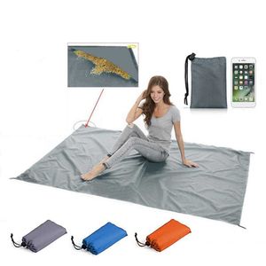 Pique-nique étanche plage tapis portable couverture de poche sable couvertures gratuites Camping tente extérieure de couverture pliant coussin arrière matelas y0706