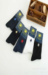 Pier Polo Socks 5 Paren Men Pantufa calcetines mannelijke solide kleur 100 katoen Harajuku Happy Men039S Socks Business Embroidery ME3261808