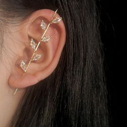 Piercing oorbellen slagader 2023 nieuwe Koreaanse ins eenvoudige diamant koude stijl oorclip oor hangende damesoorbellen