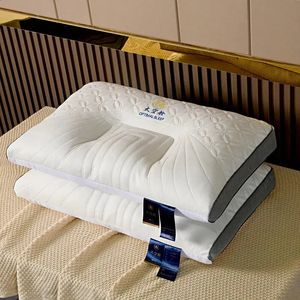 Kussen 1pc Ruimte 3D Ergonomische Gezondheidszorg Cervicale Nek Geheugen Massage SPA Comfortabel Slapen 231102