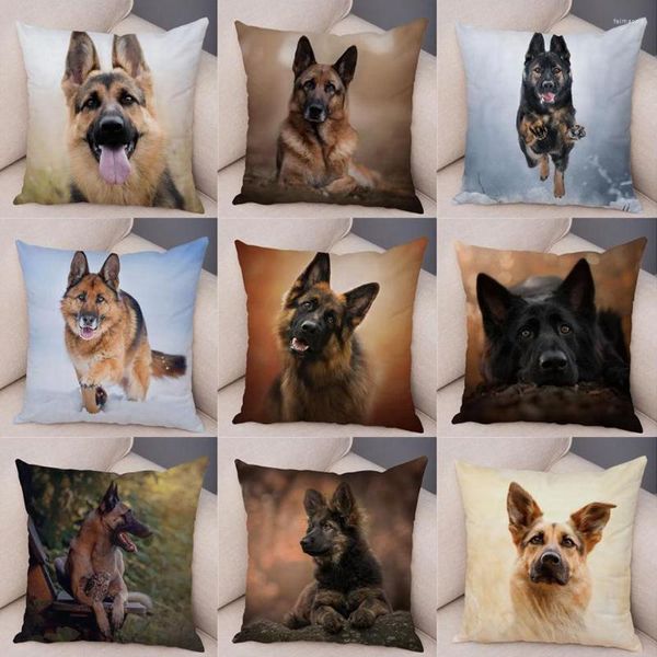 Oreiller 45x45 cm berger allemand chien Animal impression étui Polyester couverture chiens Pet taie d'oreiller canapé décor à la maison pour ami cadeau