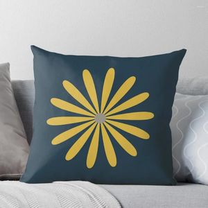 Oreiller Big Daisy dans la moutarde légère jaune et gris sur le bleu marine minimaliste rétro moderne rétro moderne de canapés