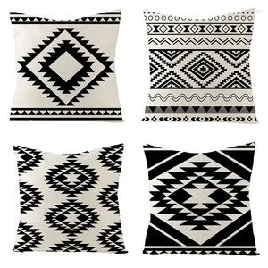 Oreiller Black and White Geométrique Decorative Oreadday pour le lit Courbe de lit Trilateral Home Decor Car Seat Hild Hack