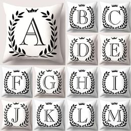 Oreiller noir lettre jeter 45 45 cm anglais Alphabet couverture Polyester décoration de la maison Cojines Decorativos Para canapé