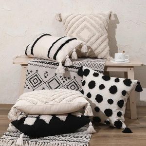 Almohada boho mechufted borded borded 45x45/30x50cm Oficina Home Sofa Cover Black and White Cover El Nordic Fringe Decoración