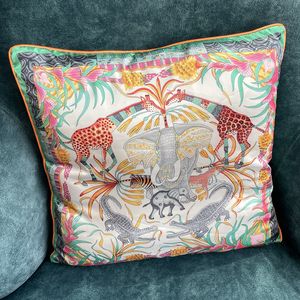 Taie d'oreiller Marque Design Éléphant Girafe Taie D'oreiller En Soie Canapé Coussin Chaise De Voiture Housse De Coussin Décoration De La Mode Oreiller 230621