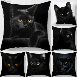 Couche d'oreiller décoration de la maison Black Cat Cat Printing carré carré canapé de voiture en forme 45 * 45 cm Y240407