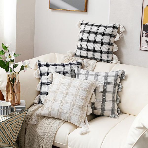 Taie d'oreiller nordique Simple, Plaid teint en fil autour du pompon, housse de coussin de canapé, décoration de la maison, chambre modèle