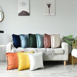 Oreiller mode carré canapé El lit velours coton Pom hiver automne couleur unie en peluche taie d'oreiller siège moderne