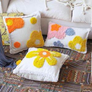 Housse d'oreiller faite à la main, 45x45cm, touffetée florale, décoration de couleur vive, pour salon, lit, peluche à franges