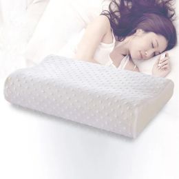 Oreiller long oreiller en mousse à mémoire de forme literie Protection du cou rebond lent en forme de maternité pour dormir oreillers orthopédiques 231205