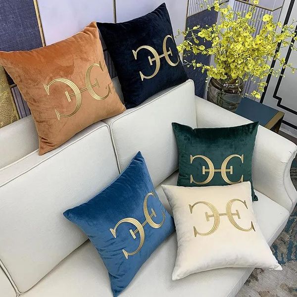 Oreiller Luxury Square Letter Cushion Designer Oreiller décoratif Oreiller Luxurys Designers Cushion Fashion Oreiller Home Decor 5 Color 45cm * 45cm 2202