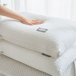 Oreiller Oreiller orthopédique de cou d'oreiller en coton blanc de luxe utilisé pour dormir noyau d'oreiller el cinq étoiles de taille unique utilisé pour aider à dormir oreiller 230406