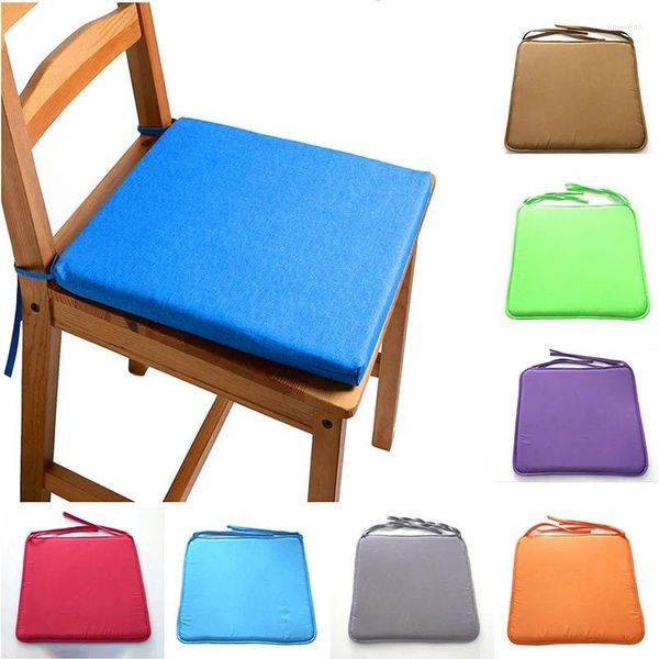 Oreiller le coussin de couleurs de chaise non glissée
