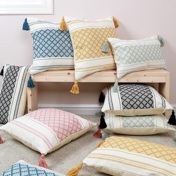 Oreiller nordique INS chez l'habitant couverture avec gland teint en fil géométrique tricoté oreillers décoratifs chaise canapé siège dossier taie d'oreiller