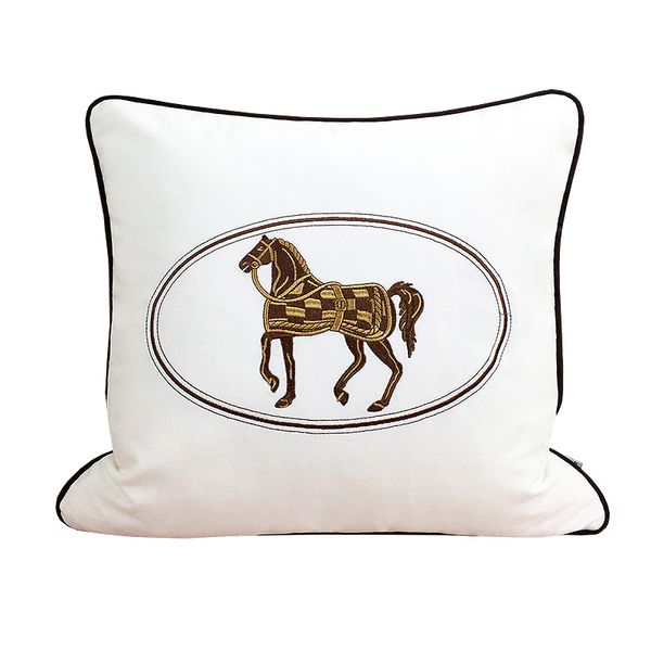 Funda de almohada moderna ligera de lujo bordado caballo carreras respaldo europeo italiano estilo francés funda de cojín sin interior