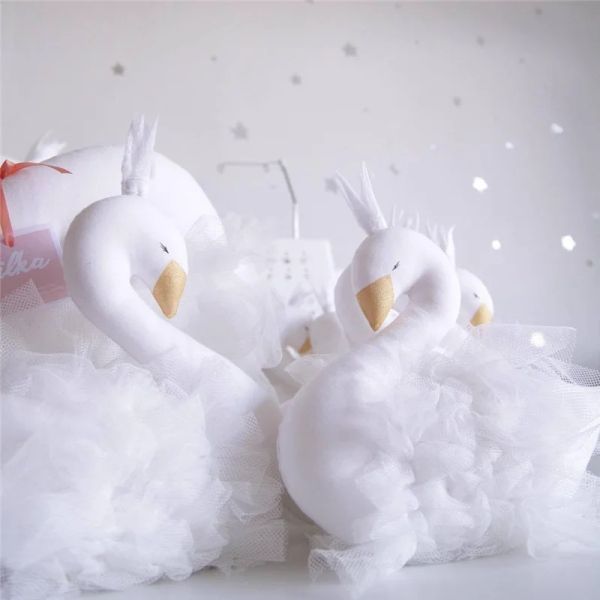 Oreillers Baby Oreiller Swan Crown Gauze Cushion Sleeping Doll's Child's Chand Room Decoration Toys Photography Accessoires pour nourrissons