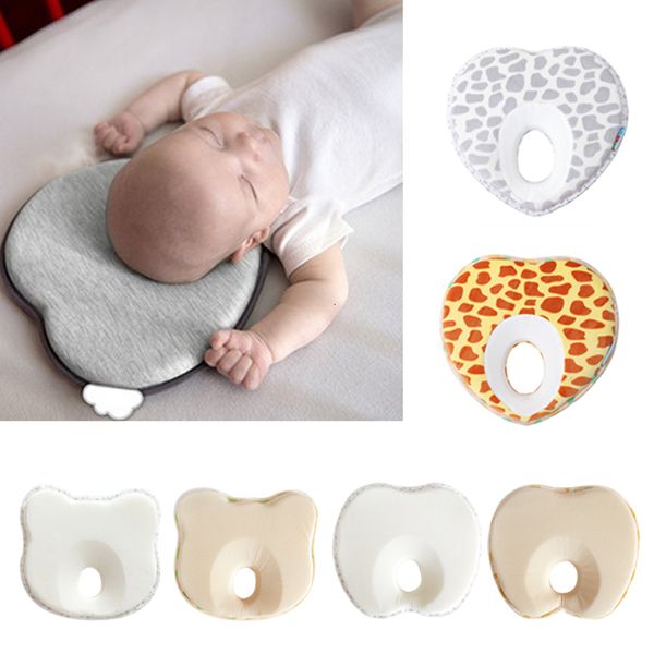 Almohadas Infantil Anti Roll Almohada para niños pequeños Forma de corazón Niño durmiendo cabeza de bebé Proteger almohadas nacidas Ropa de cama para bebés 230421