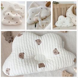 Almohadas Cojines de almohada de algodón de estilo coreano para niños Protector de cabeza de bebé Accesorios de cama infantil Almohada de soporte para cuello infantil 230422