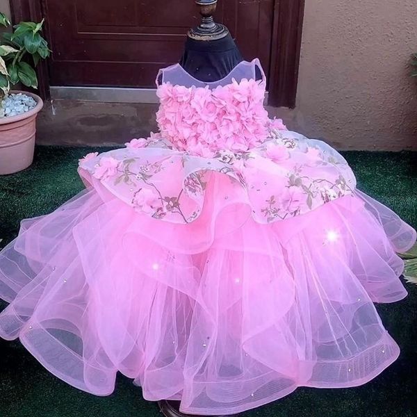 Robe de bal rose robes de demoiselle d'honneur pour le mariage Tiered Toddler Pageant Robes Sheer Bateau Cou Tulle 3D Appliqued Enfants Robe De Bal