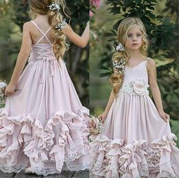 Boho Boho Light Flower Girl Robes Mariage une ligne Flowers made Flowers Appliques de robes à plusieurs niveaux