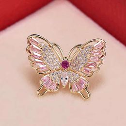Broche de papillon rose avec boucle antidérapante et épingle de sécurité pour fixer la décoration de vêtements, accessoires de costume haut de gamme, Linda's Fashion World
